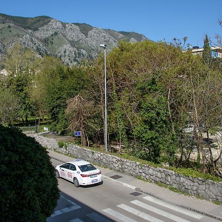 Apartman Dijana Kotor Extérieur photo